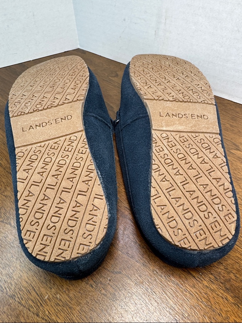NWOT Lands End Suede Slip-on Moccasin Mules Hard-sole Slippers Navy, Womens 9 - Picture 13 of 13